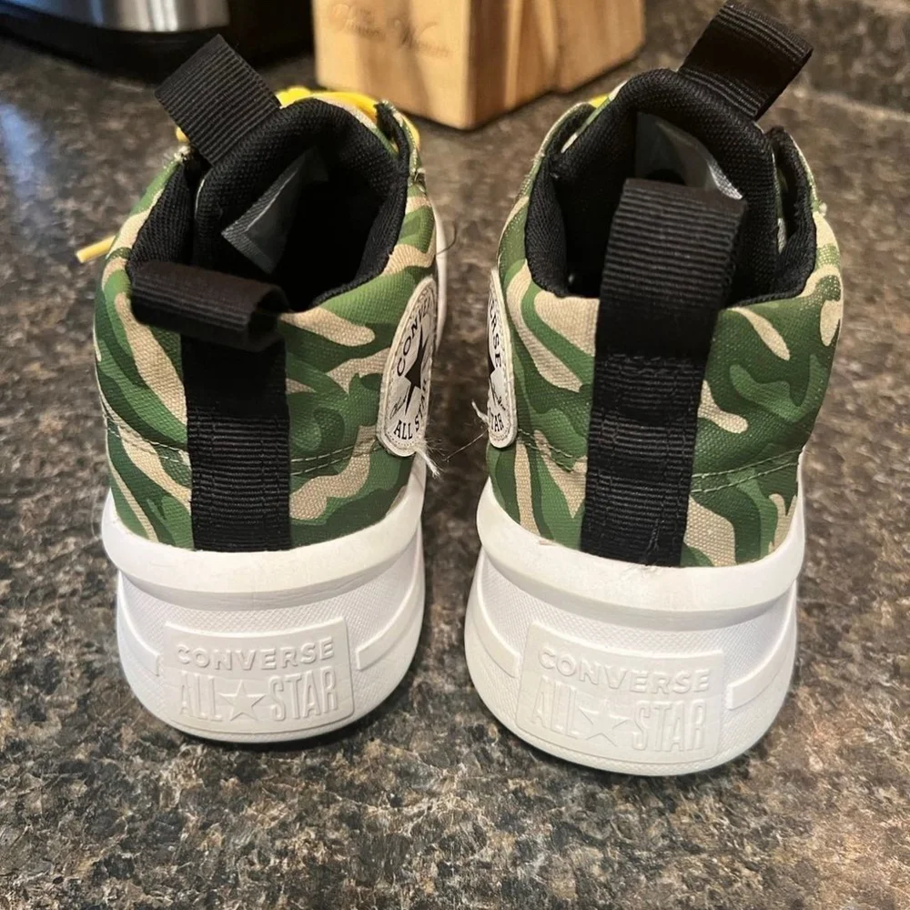 Converse Boys Camo One Star Sneakers - Picture 3 of 9